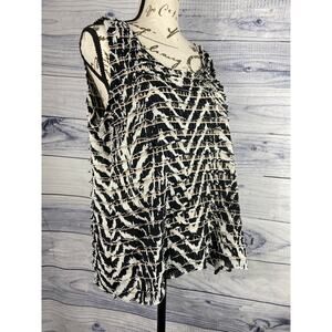 Chicos 2 Sleeveless Ruffle Tank Top Womens L 12 Scoop Neck Stretch Black White